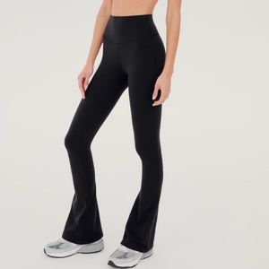 Splits59 flared legging in black size XS